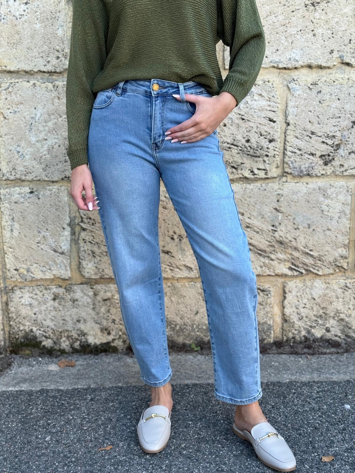 Mid Barrel Jean